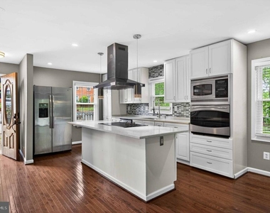 16611 Geddy Court - Photo Thumbnail 7