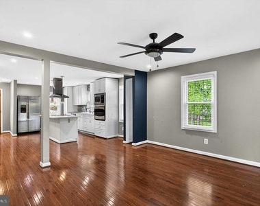 16611 Geddy Court - Photo Thumbnail 11