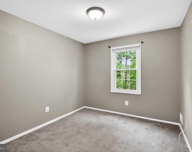 16611 Geddy Court - Photo Thumbnail 15