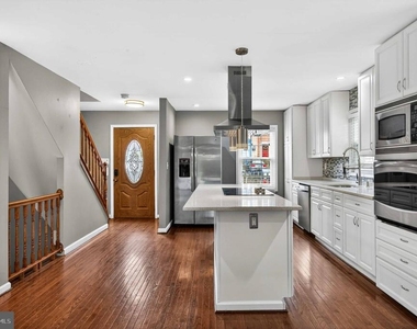 16611 Geddy Court - Photo Thumbnail 12