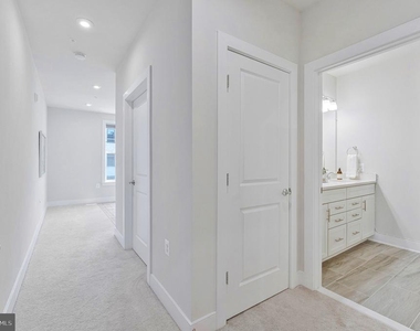 2320 Field Point Road - Photo Thumbnail 16
