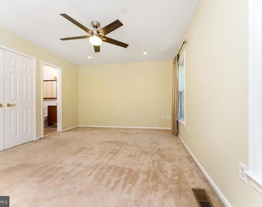 8415 Hollis Lane - Photo Thumbnail 30