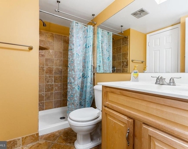 8415 Hollis Lane - Photo Thumbnail 21