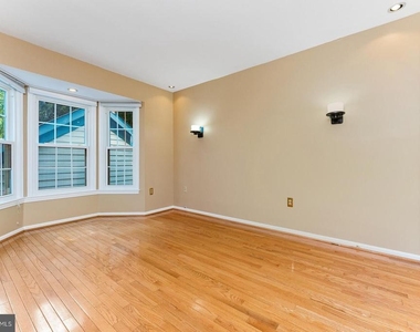 8415 Hollis Lane - Photo Thumbnail 24