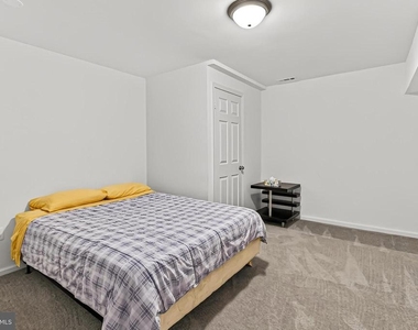 1300 Pinstripe Court - Photo Thumbnail 14