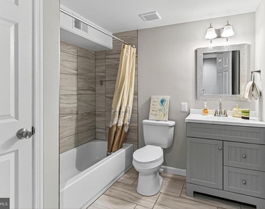 1300 Pinstripe Court - Photo Thumbnail 15