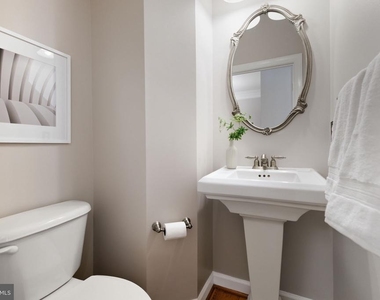 7996 Reserve Way - Photo Thumbnail 11