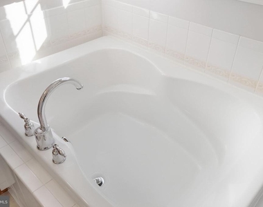 7996 Reserve Way - Photo Thumbnail 33