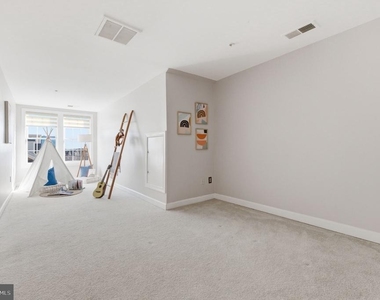 7996 Reserve Way - Photo Thumbnail 37