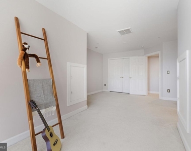 7996 Reserve Way - Photo Thumbnail 38