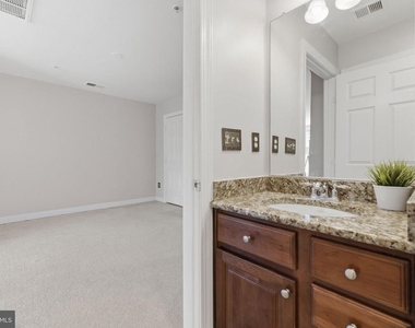 7996 Reserve Way - Photo Thumbnail 41