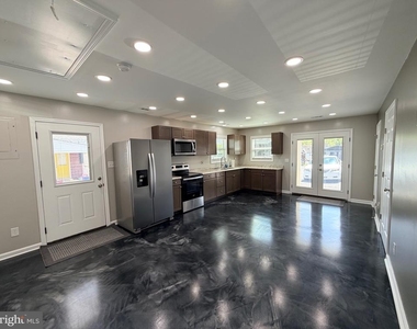 316 Monticello Avenue - Photo Thumbnail 7