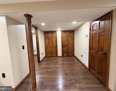 1105 Meander Drive - Photo Thumbnail 11
