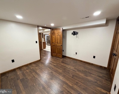 1105 Meander Drive - Photo Thumbnail 22