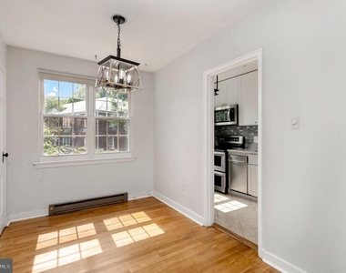 3201 Commonwealth Avenue - Photo Thumbnail 9