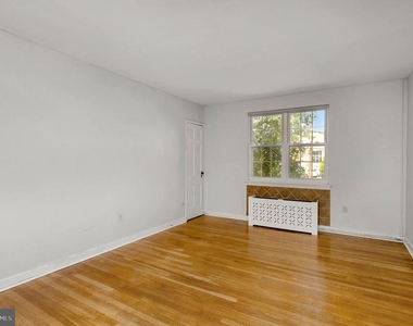 3201 Commonwealth Avenue - Photo Thumbnail 4