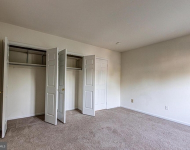 1427 Oronoco Street - Photo Thumbnail 13