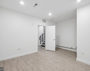 1945 N 7th Street - Photo Thumbnail 26