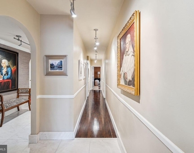 135 S 19th Street - Photo Thumbnail 22