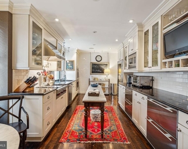 135 S 19th Street - Photo Thumbnail 15