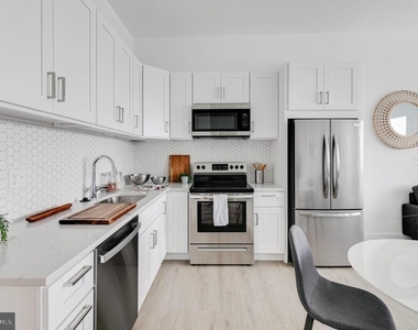 2201 Washington Avenue - Photo Thumbnail 15