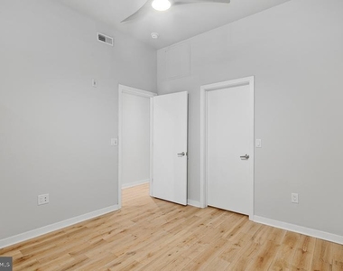 412 S 13th Street - Photo Thumbnail 5