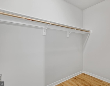 412 S 13th Street - Photo Thumbnail 7