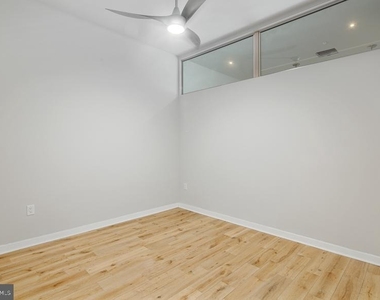 412 S 13th Street - Photo Thumbnail 6