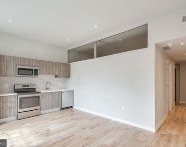 412 S 13th Street - Photo Thumbnail 2