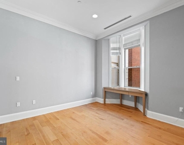 421 Chestnut Street - Photo Thumbnail 9