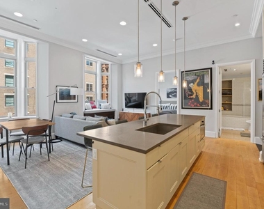 421 Chestnut Street - Photo Thumbnail 4