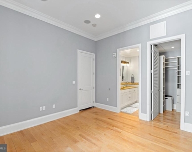 421 Chestnut Street - Photo Thumbnail 11