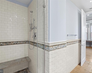 421 Chestnut Street - Photo Thumbnail 15