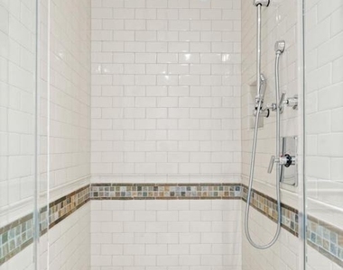 421 Chestnut Street - Photo Thumbnail 16
