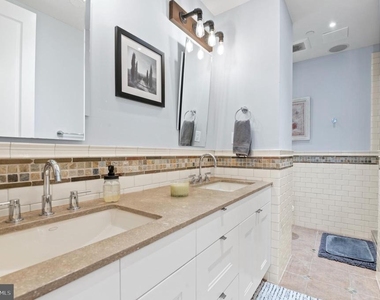 421 Chestnut Street - Photo Thumbnail 14