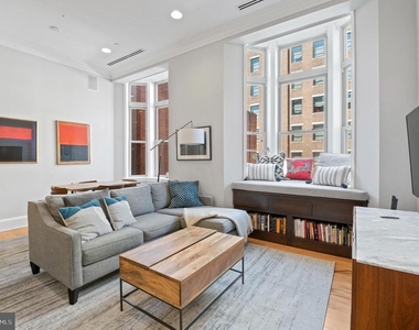 421 Chestnut Street - Photo Thumbnail 8