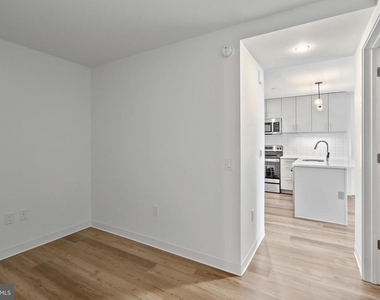 569 N 5th Street - Photo Thumbnail 14