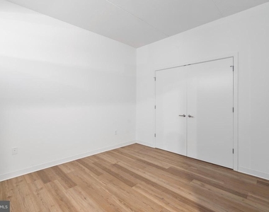 569 N 5th Street - Photo Thumbnail 10