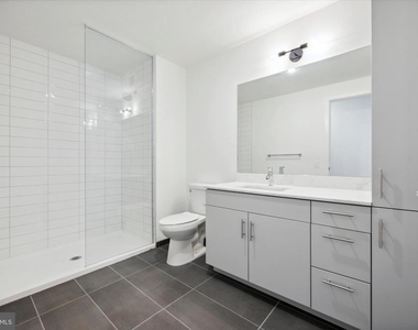 569 N 5th Street - Photo Thumbnail 15