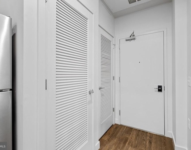 525 N 41st Street - Photo Thumbnail 24