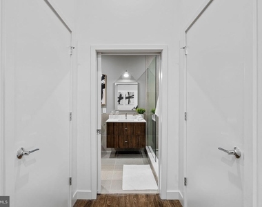 525 N 41st Street - Photo Thumbnail 20