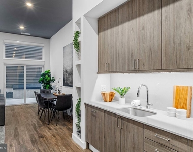 525 N 41st Street - Photo Thumbnail 11
