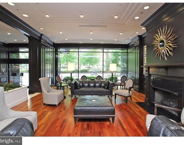 219 S 18th Street - Photo Thumbnail 1