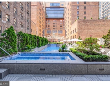 219 S 18th Street - Photo Thumbnail 25