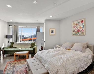 1650 Point Breeze Avenue - Photo Thumbnail 8