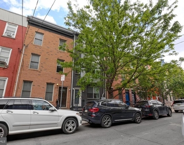2115 Carpenter Street - Photo Thumbnail 27