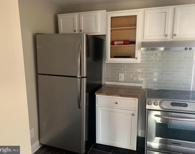 457 Walnut Street - Photo Thumbnail 7