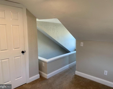 457 Walnut Street - Photo Thumbnail 17