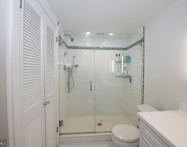 1637 Oakwood Drive - Photo Thumbnail 12