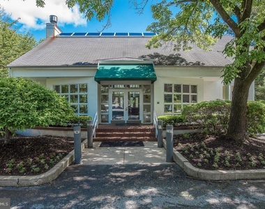 1637 Oakwood Drive - Photo Thumbnail 23